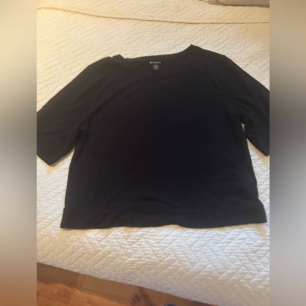 Athleta black oversized tee shirt. Size small. EUC